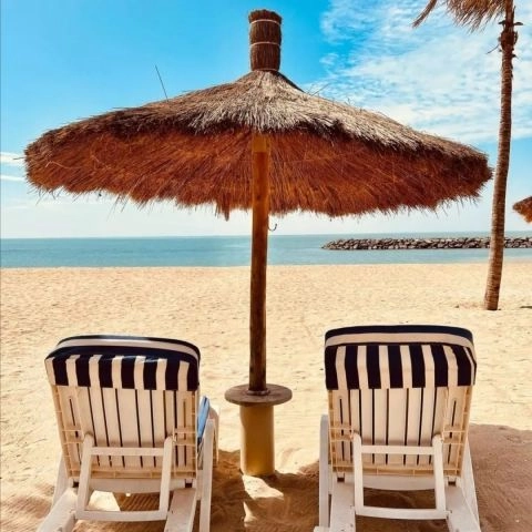 Jomo Beach