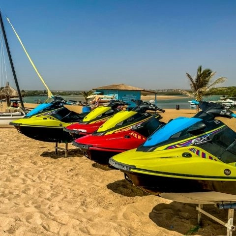 Somone Évasion Jet Ski