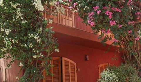 Gorée Suites